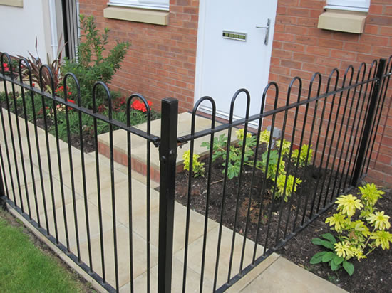 Black Bow Top Railings
